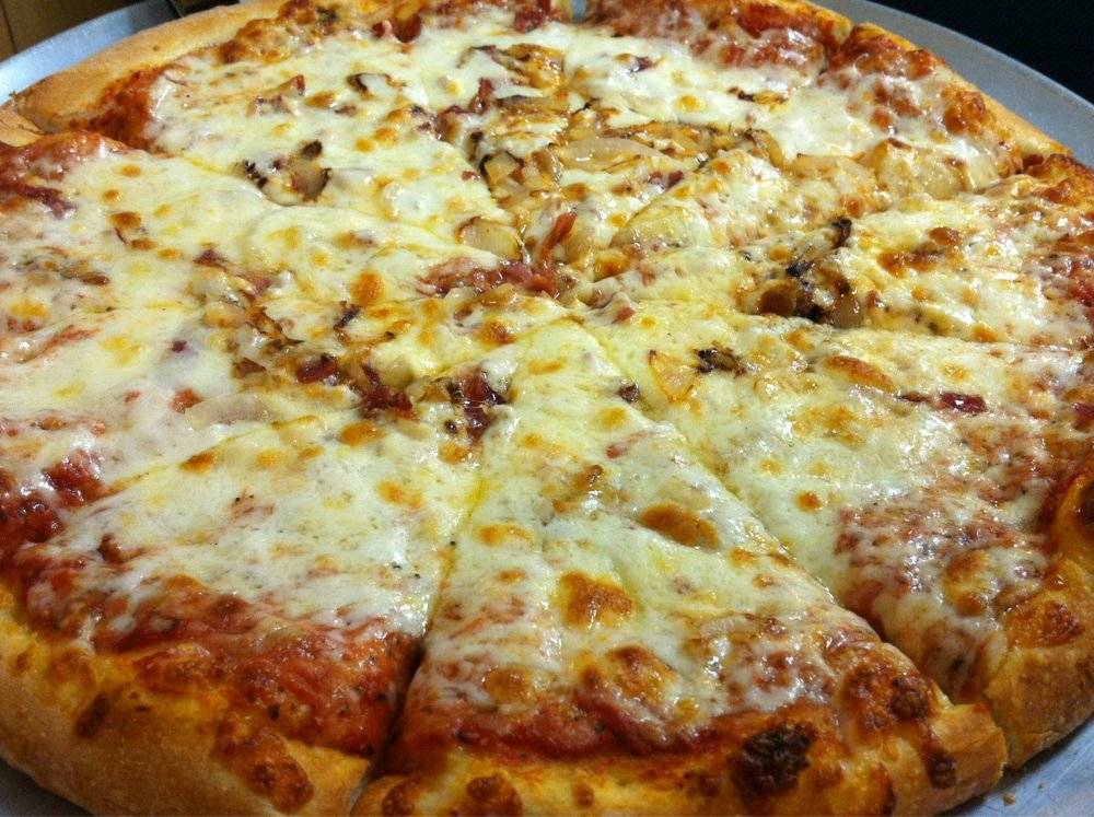 Diamond Pizza & Grill | restaurant | 100 W Main St, Youngsville, NC 27596, USA | 9195541066 OR +1 919-554-1066