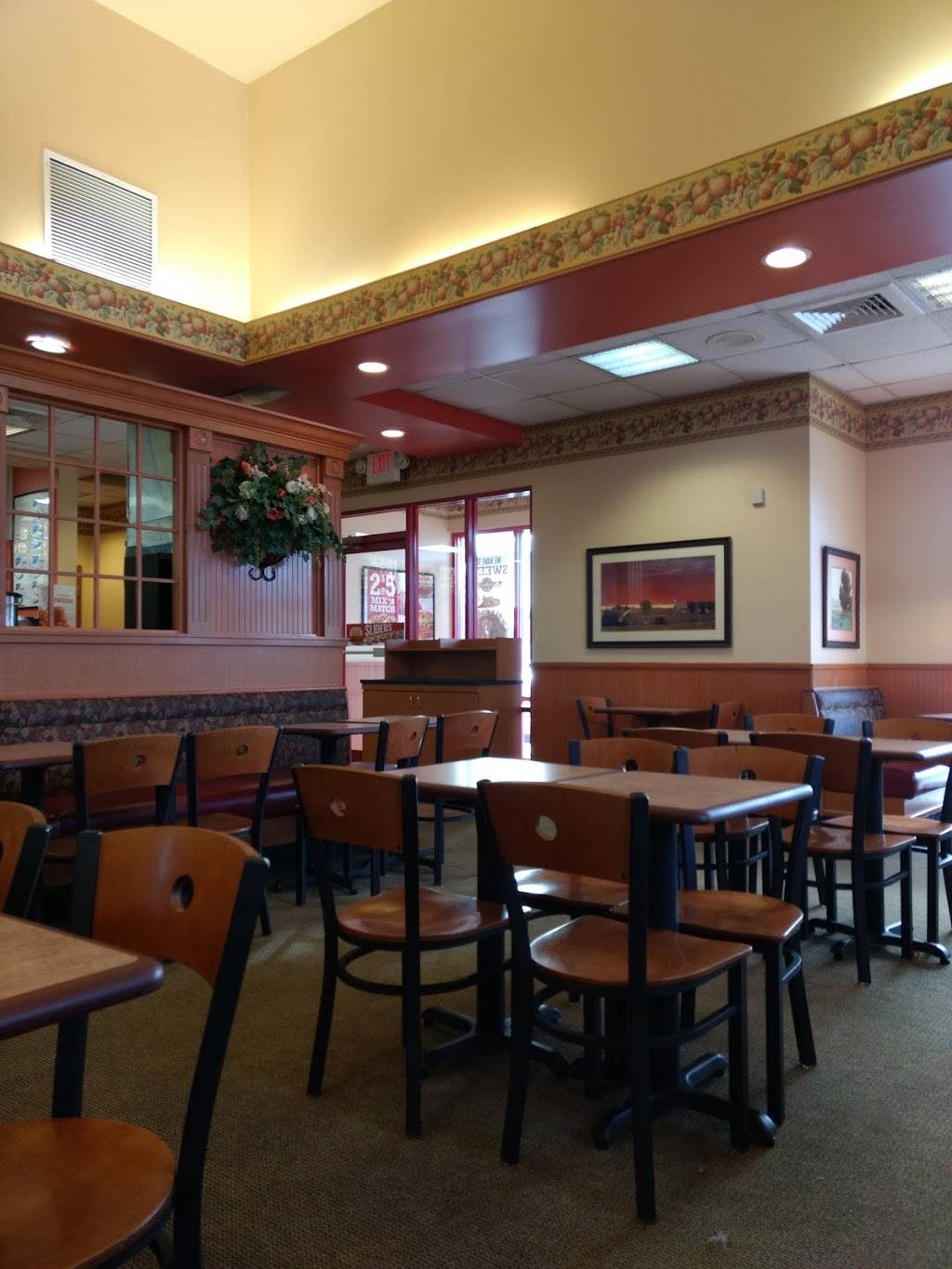 Arbys | restaurant | 800 Commons Dr, Parkesburg, PA 19365, USA | 6108572712 OR +1 610-857-2712