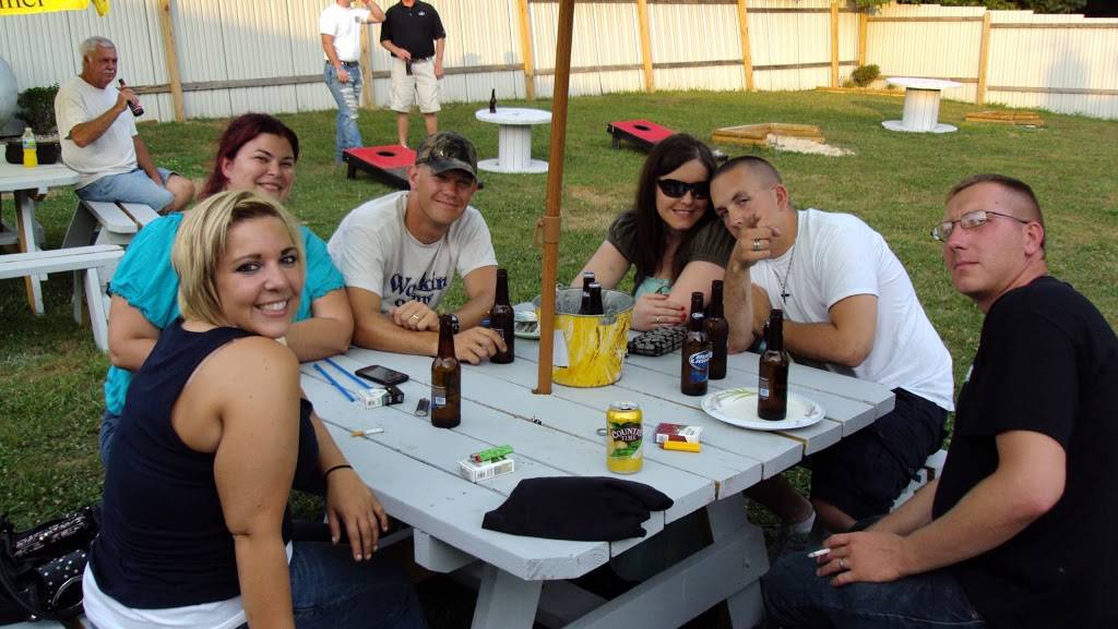 The Spot Bar N Grill | night club | 139 Tiptop Rd, Vine Grove, KY 40175, USA | 2708289512 OR +1 270-828-9512