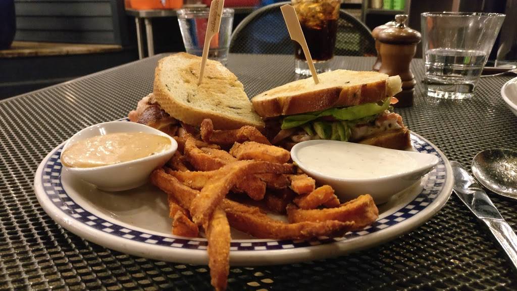 Duke's Seafood | 3327 Ruston Way, Tacoma, WA 98402, USA