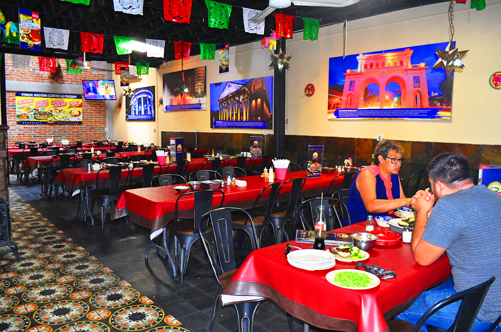 Menudería Guadalajara OTAY | Lázaro Cárdenas 2632, Maestros