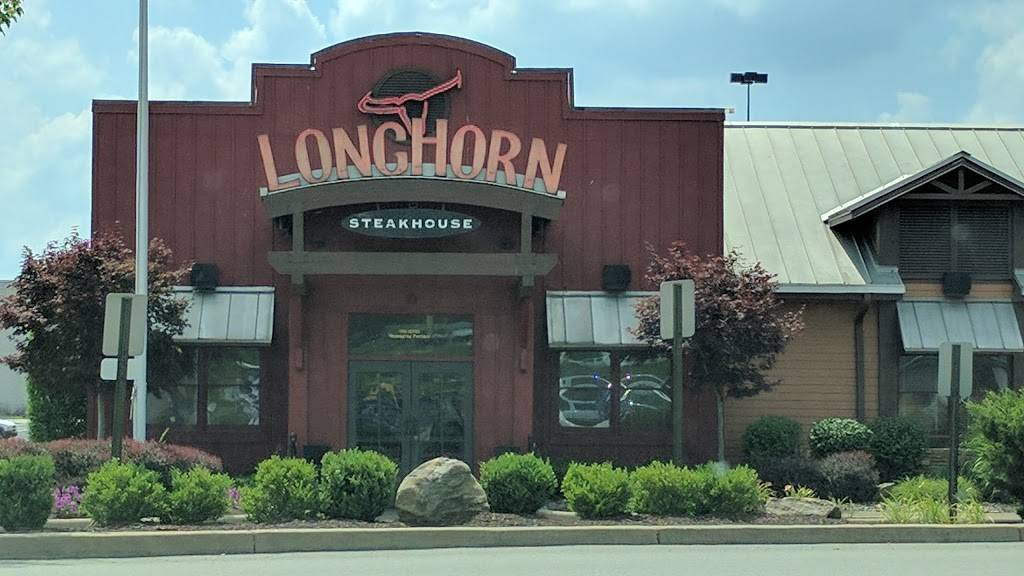 LongHorn Steakhouse | meal takeaway | 68040 Mall Ring Rd, St Clairsville, OH 43950, USA | 7406994722 OR +1 740-699-4722