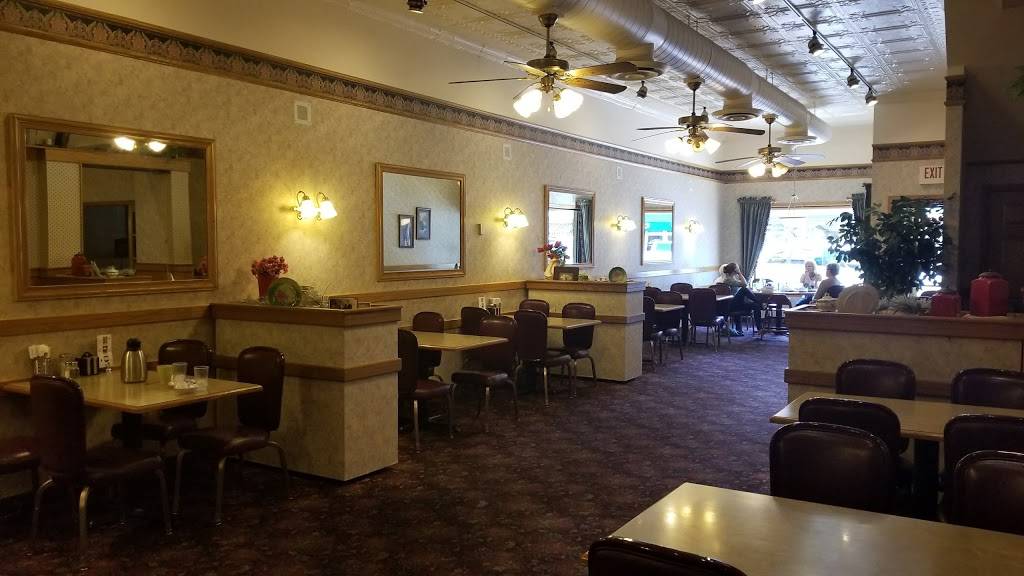 Travelers Inn Restaurant | 511 Broadway St, Alexandria, MN 56308, USA