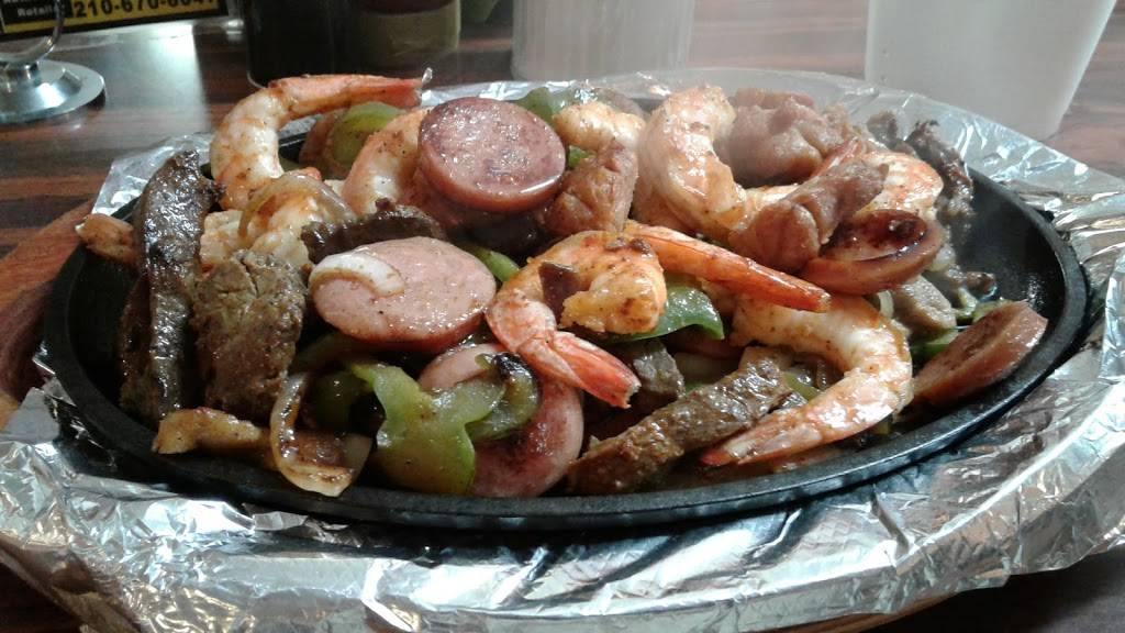 Taqueria Vallarta | restaurant | 202 TX-123, Karnes City, TX 78118, USA | 8307802465 OR +1 830-780-2465