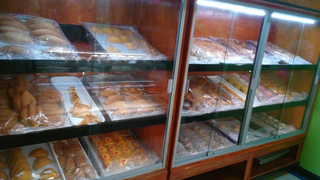 Supermercado Puebla | bakery | 10119 Taylorsville Rd, Louisville, KY 40299, USA | 5026907417 OR +1 502-690-7417