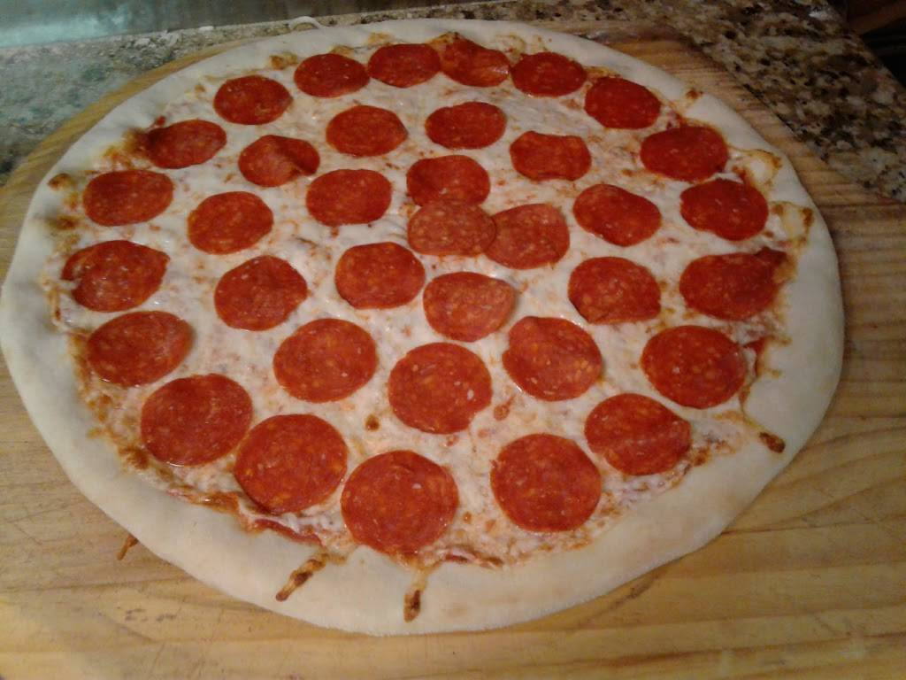 Gallitos Pizzeria and Bakery | bakery | 112 Market St, Passaic, NJ 07055, USA | 9734737300 OR +1 973-473-7300
