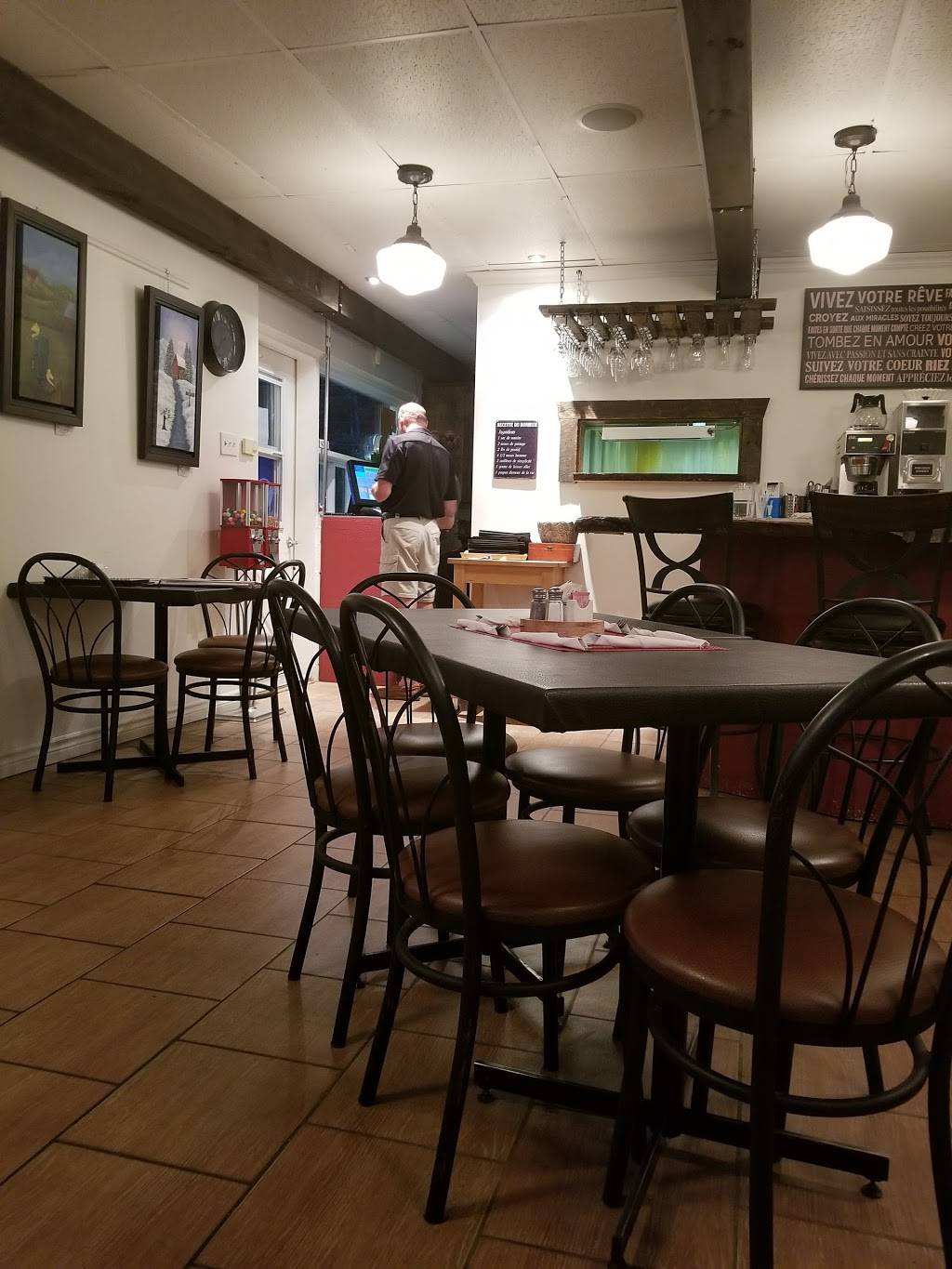 Délices des Vents | restaurant | 4400 Rue des Floralies, Shawinigan, QC G9T 5K5, Canada | 8195387767 OR +1 819-538-7767