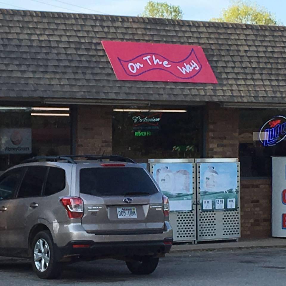 On The Way #2 | restaurant | 822 AR-74, Wesley, AR 72773, USA | 4794562930 OR +1 479-456-2930