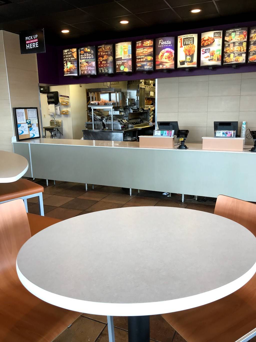 Taco Bell | meal takeaway | 809 W 2nd St, Tifton, GA 31794, USA | 2293869536 OR +1 229-386-9536