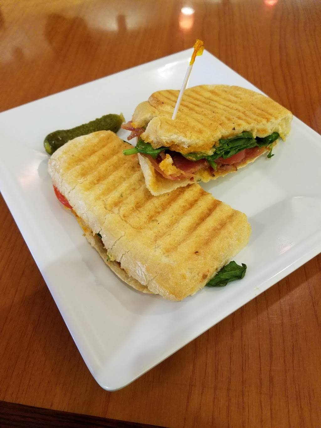 Buffalo Moon Coffee Shop Cafe & Gifts | cafe | 25948 Genesee Trail Rd M, Golden, CO 80401, USA | 3035267675 OR +1 303-526-7675