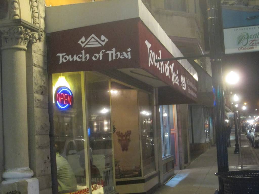 Somkit (Touch of Thai) | restaurant | 214 W 1st St, Dixon, IL 61021, USA | 8152848499 OR +1 815-284-8499