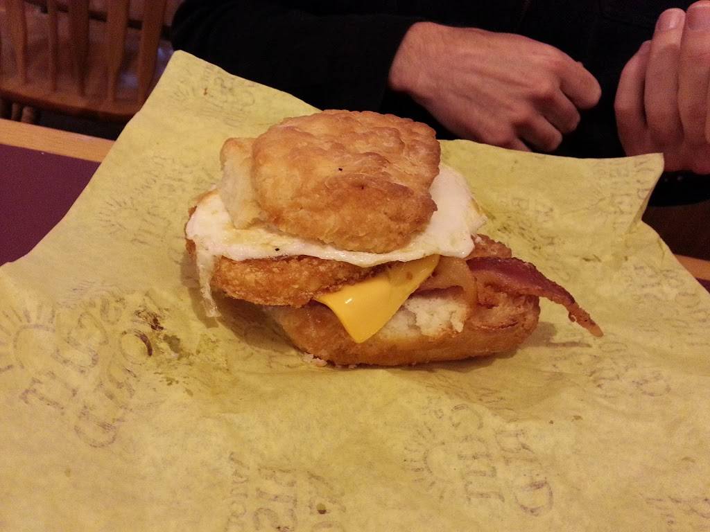 Tudors Biscuit World | restaurant | 1952 2nd St, Mason, WV 25260, USA | 3047736120 OR +1 304-773-6120