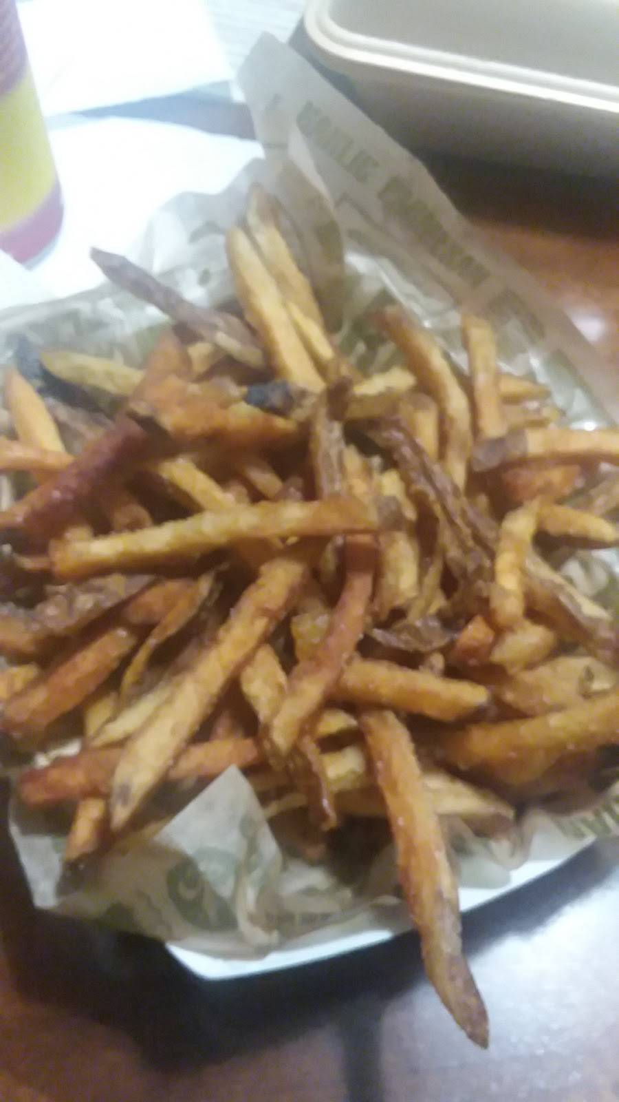 Wingstop Restaurant 419 E Pioneer Pkwy, Grand Prairie, TX 75051, USA