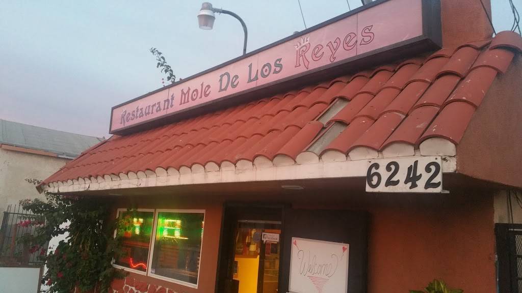 Mole De Los Reyes | restaurant | 6242 Maywood Ave, Bell, CA 90201, USA | 3235885536 OR +1 323-588-5536