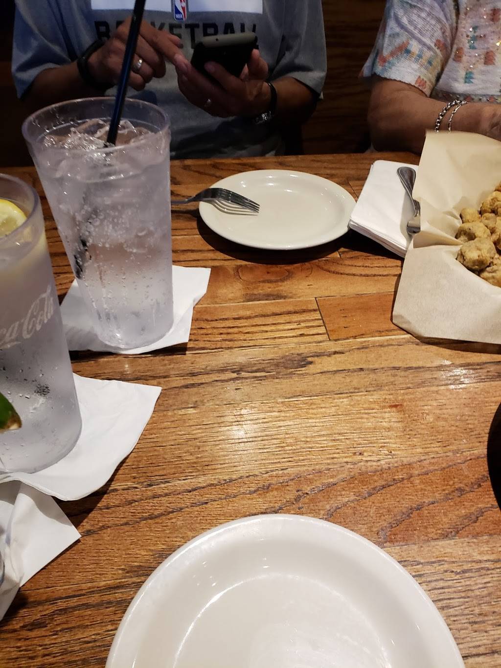 Snuffers Restaurant & Bar | restaurant | 4717 Colleyville Blvd, Colleyville, TX 76034, USA | 6823253625 OR +1 682-325-3625
