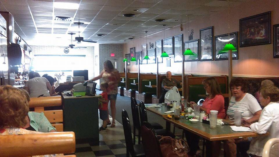 Whistle Stop Cafe | restaurant | 241 Harding Way E, Galion, OH 44833, USA | 4194681018 OR +1 419-468-1018