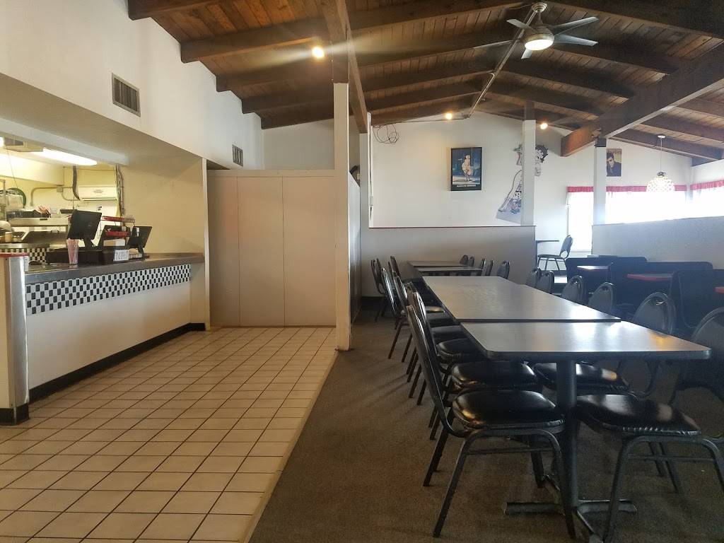 Vernie's Pizza 900 Triangle Shopping Center, Longview, WA 98632, USA