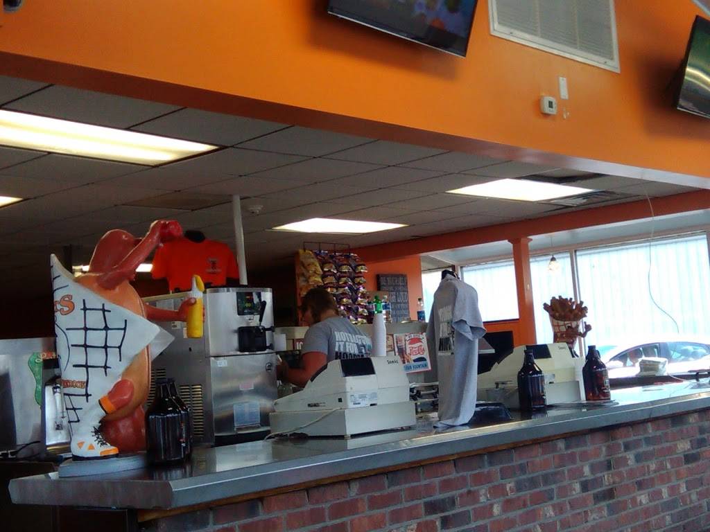 Stewarts Original Hot Dogs | restaurant | 1025 Oak St, Kenova, WV 25530, USA | 3044533647 OR +1 304-453-3647