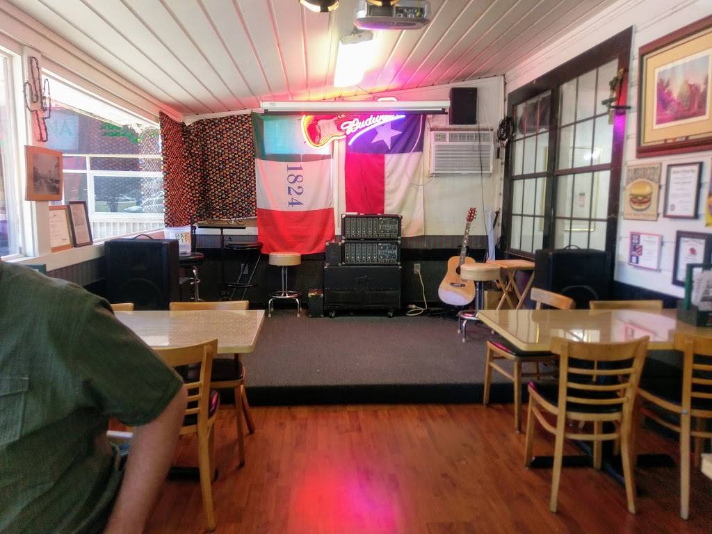 Ross Old Austin Cafe | restaurant | 11800 N Lamar Blvd, Austin, TX 78753, USA | 5128352414 OR +1 512-835-2414