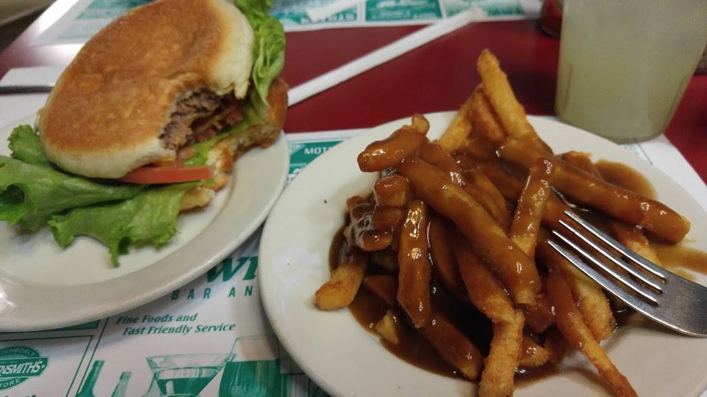 Downtown Bar & Grill | restaurant | 125 Templeton Way, Kittanning, PA 16201, USA | 7245482721 OR +1 724-548-2721