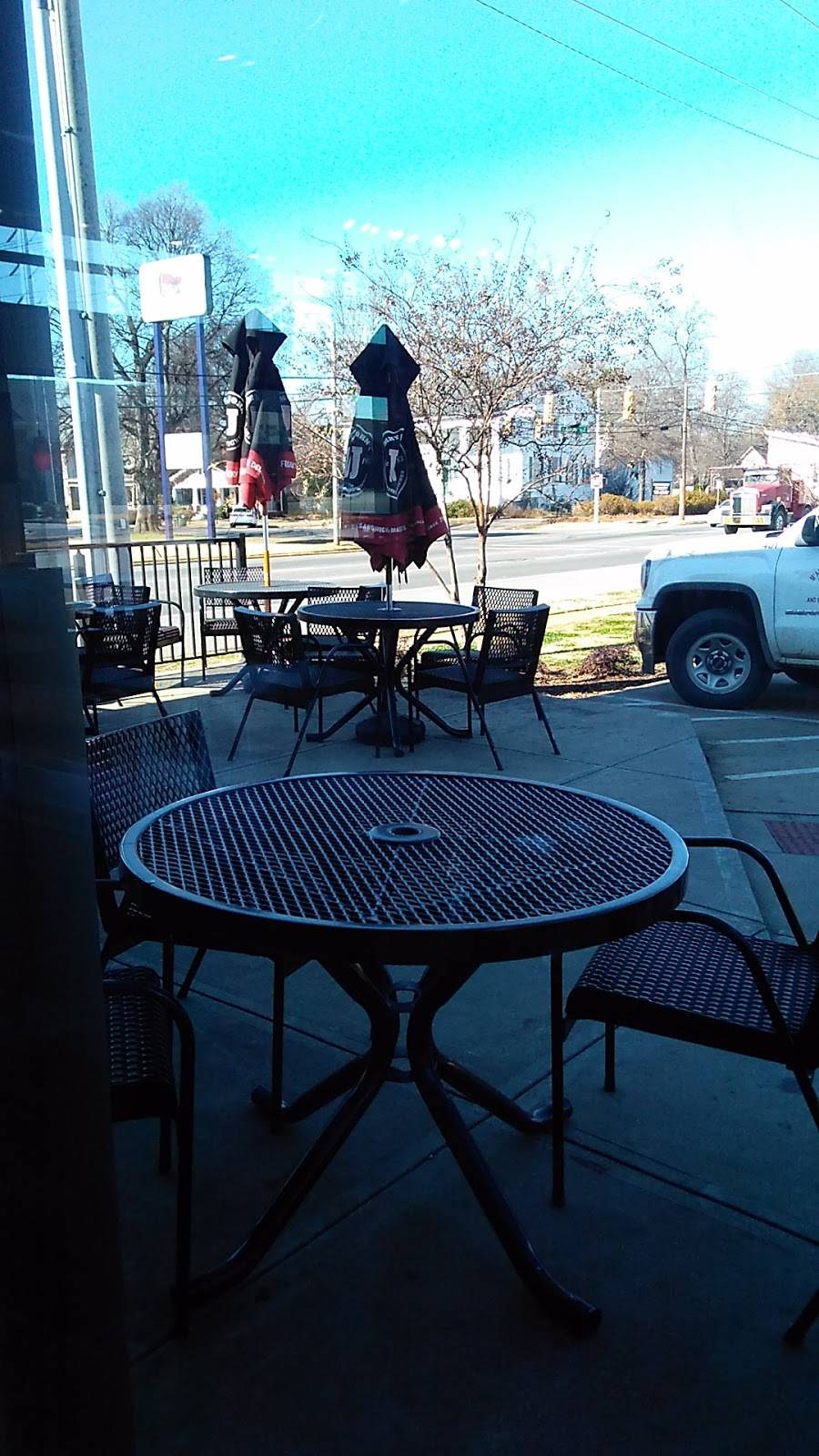 Jimmy Johns | meal delivery | 815 Lurleen B Wallace Blvd S, Tuscaloosa, AL 35401, USA | 2057222268 OR +1 205-722-2268
