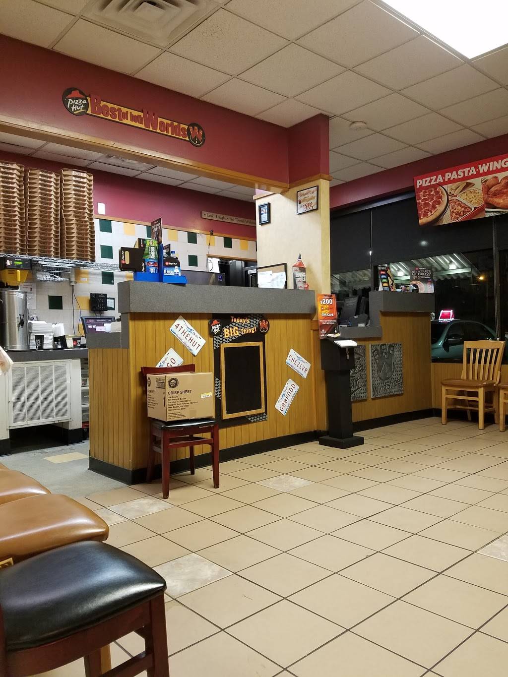 Pizza Hut | meal takeaway | 1505 S Glenburnie Rd, New Bern, NC 28560, USA | 2526383100 OR +1 252-638-3100