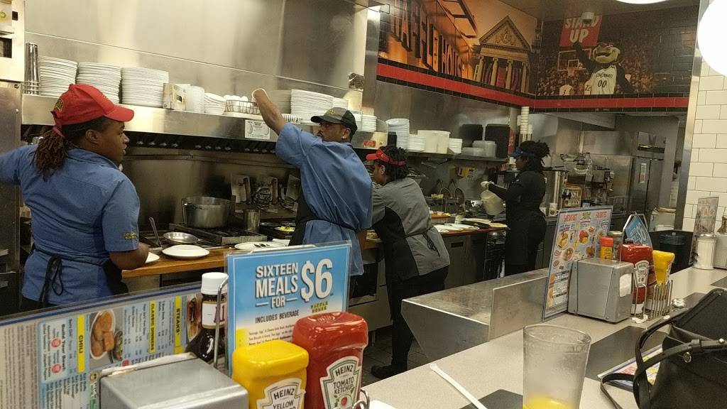 Waffle House | restaurant | 144 W McMillan St, Cincinnati, OH 45219, USA | 5132210035 OR +1 513-221-0035