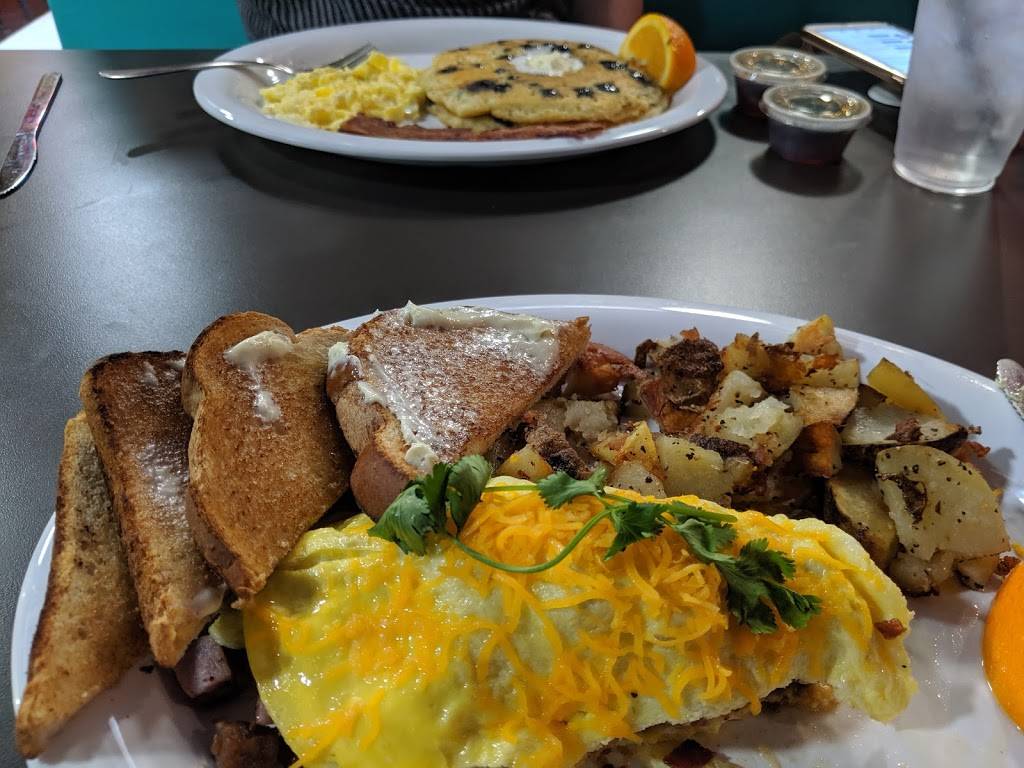 The Beacon Cafe | restaurant | 12721 US-287 BUS, Fort Worth, TX 76179, USA | 8178098606 OR +1 817-809-8606