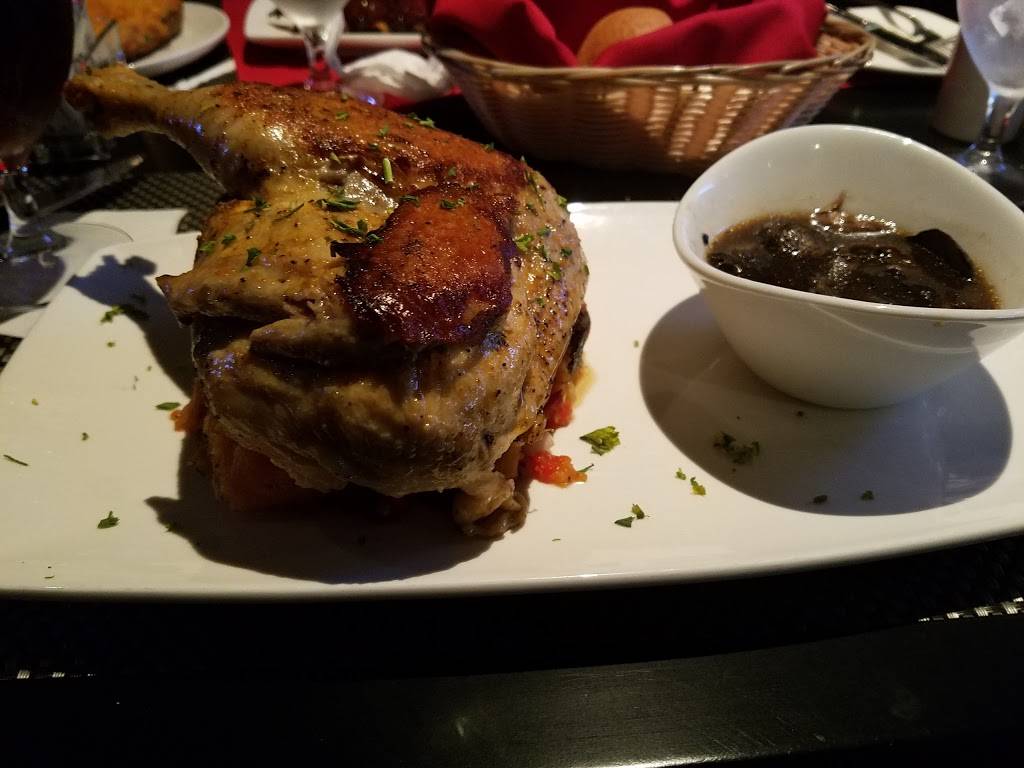Celebrity Grill | restaurant | 777 Casino Center Dr, Maryland Heights, MO 63043, USA | 8557854263 OR +1 855-785-4263
