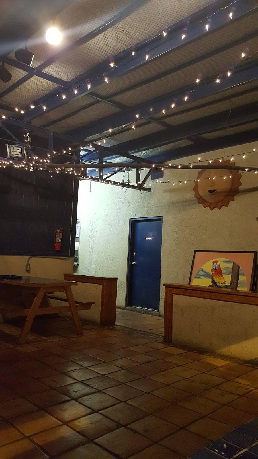Casa De Tacos | restaurant | 401 N 14th St, Kingsville, TX 78363, USA | 3615928601 OR +1 361-592-8601