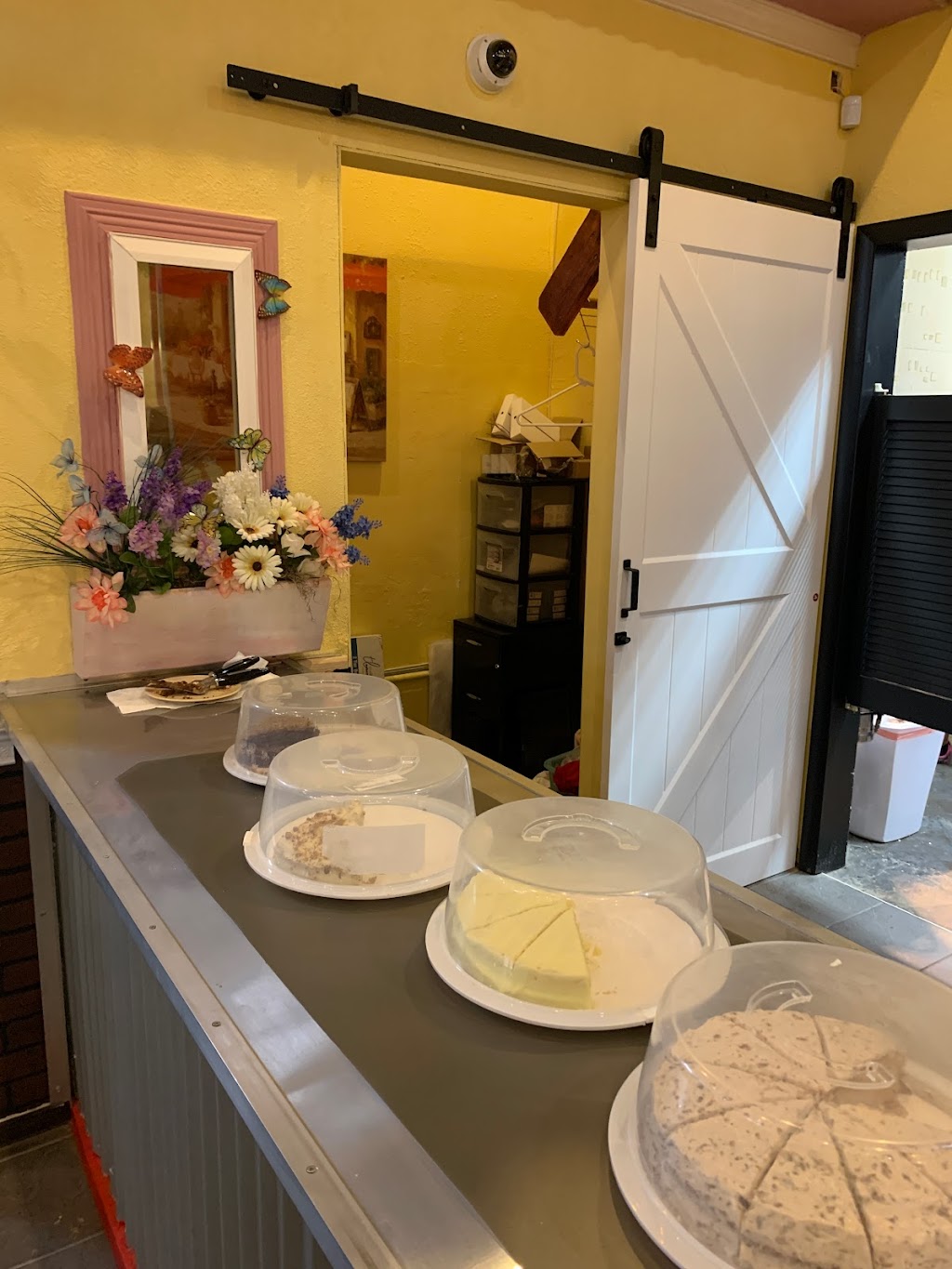 Little Boat-Net | restaurant | 236 E Rice St, Falfurrias, TX 78355, USA | 3616673106 OR +1 361-667-3106