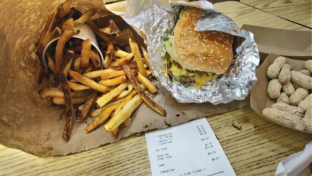 Five Guys | meal takeaway | 1 Galleria Dr, Cheektowaga, NY 14225, USA | 7166835555 OR +1 716-683-5555