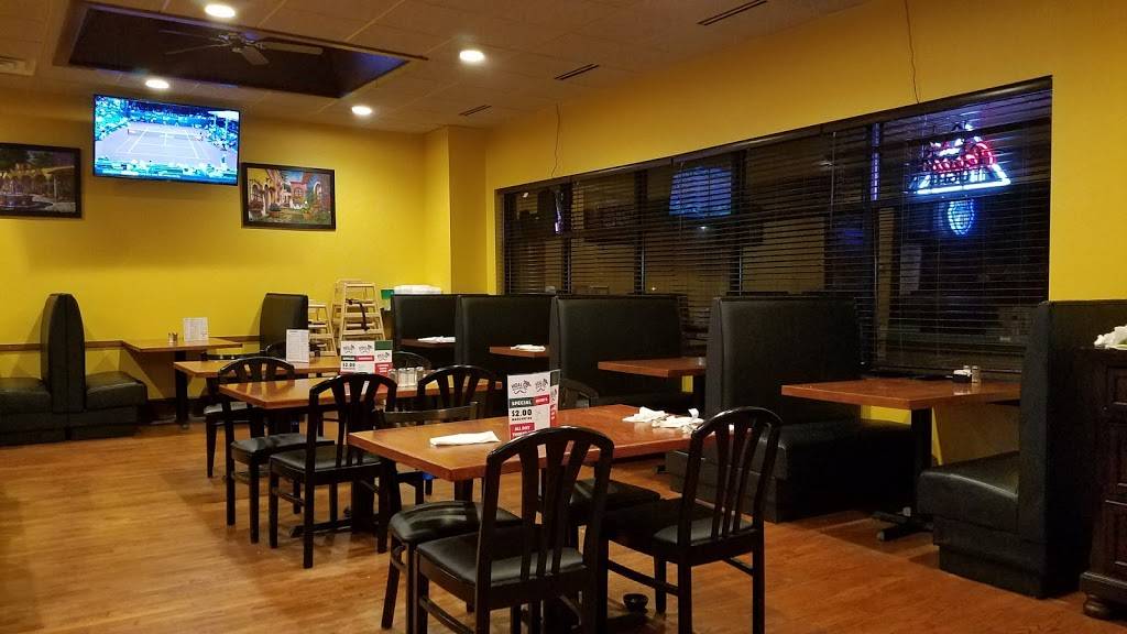 Hidalgo Mexican Bar and Grill | restaurant | 2675 100th St, Urbandale, IA 50322, USA | 5152764159 OR +1 515-276-4159