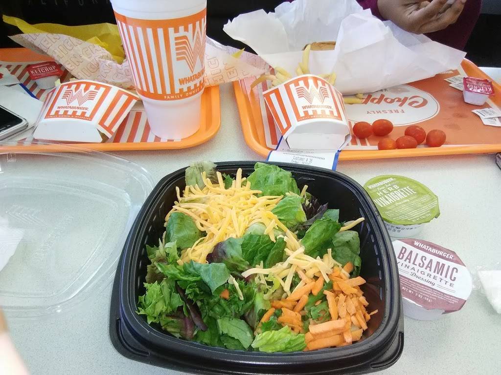 Whataburger | restaurant | 2050 E Austin St, Giddings, TX 78942, USA | 9795424968 OR +1 979-542-4968
