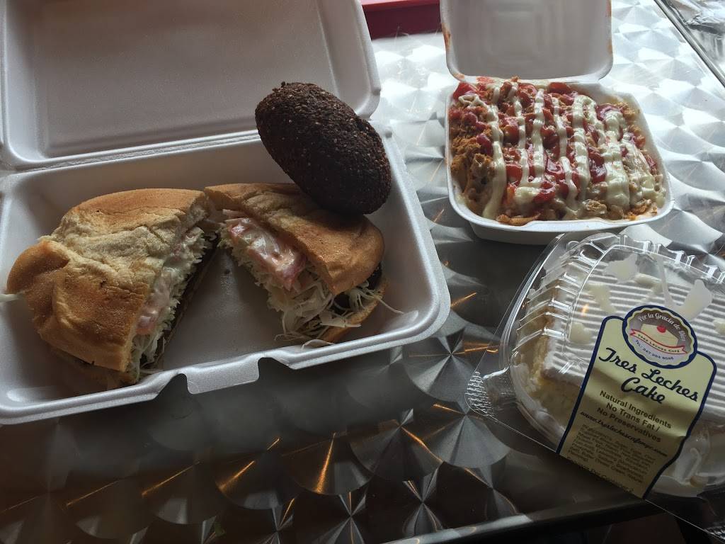Cachapa Loka | restaurant | 578 Main Ave, Passaic, NJ 07055, USA | 9739284622 OR +1 973-928-4622