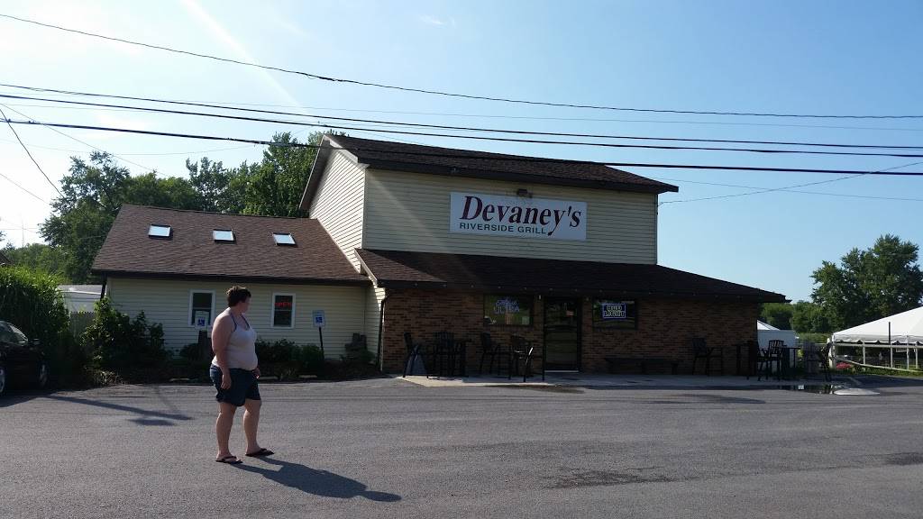 Devaneys Riverside Grill Inc | restaurant | 9347 Stickle Rd, Weedsport, NY 13166, USA | 3158346352 OR +1 315-834-6352
