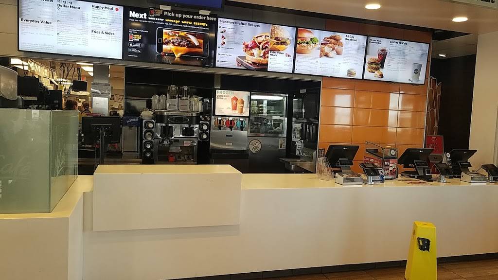 McDonalds | cafe | 9701 N Ash Ave, Kansas City, MO 64068, USA | 8167814466 OR +1 816-781-4466