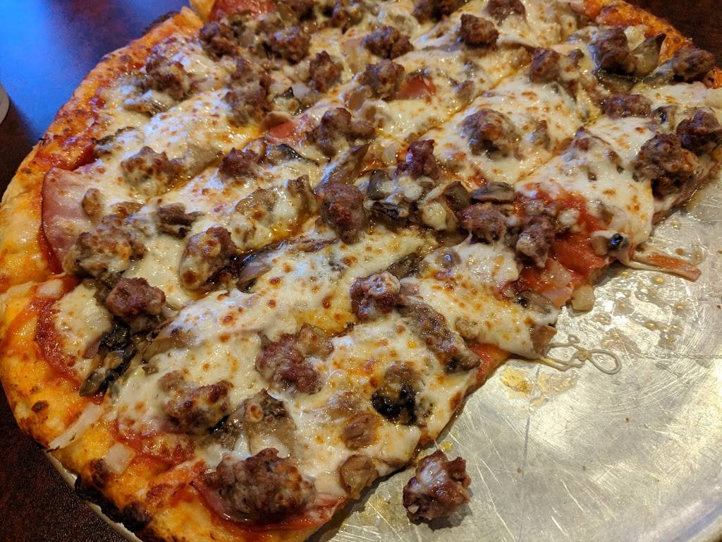 Johnnys Pizza House | meal delivery | 8873 Highland Rd, Baton Rouge, LA 70808, USA | 2257639797 OR +1 225-763-9797