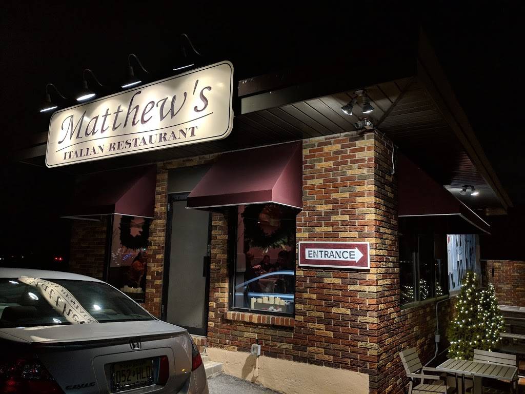 Matthews | restaurant | 1131 Bloomfield Ave, Clifton, NJ 07012, USA | 9739284300 OR +1 973-928-4300