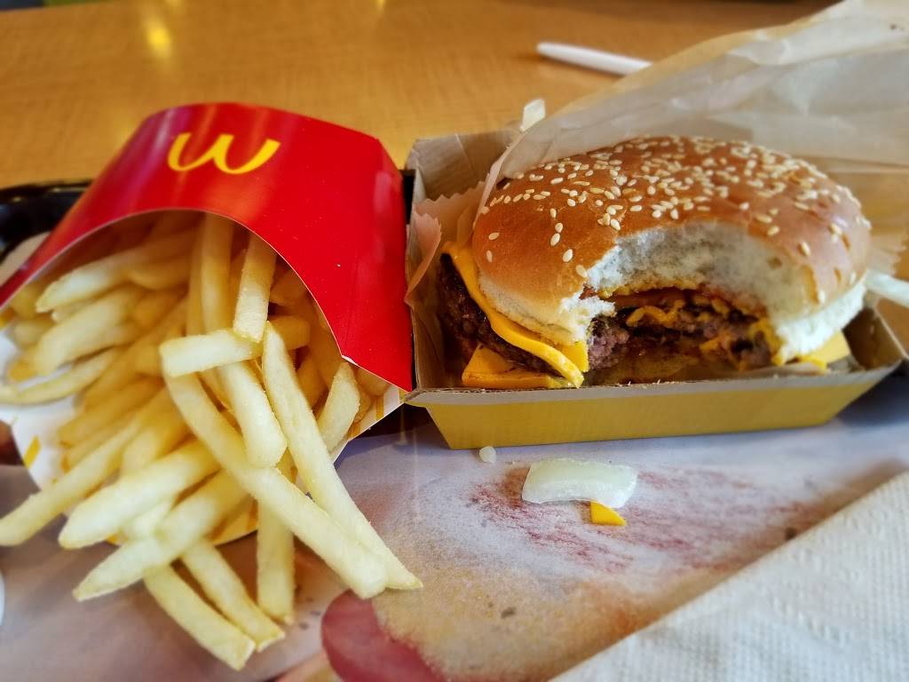 McDonalds | cafe | 1960 Edwards Lake Rd, Birmingham, AL 35235, USA | 2056619282 OR +1 205-661-9282