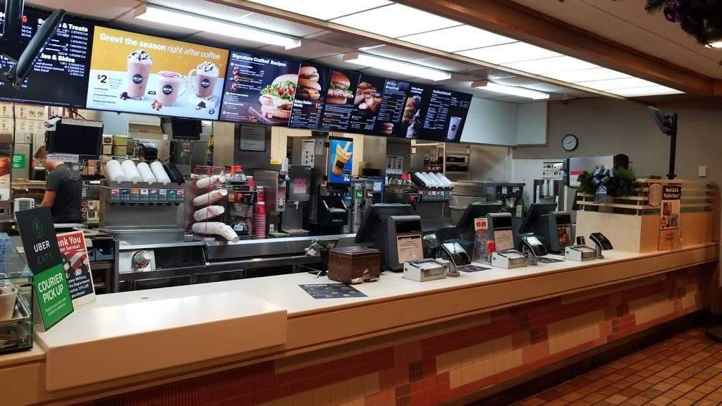 McDonalds | restaurant | 3195 Old Lee Hwy, Fairfax, VA 22030, USA | 7033522623 OR +1 703-352-2623