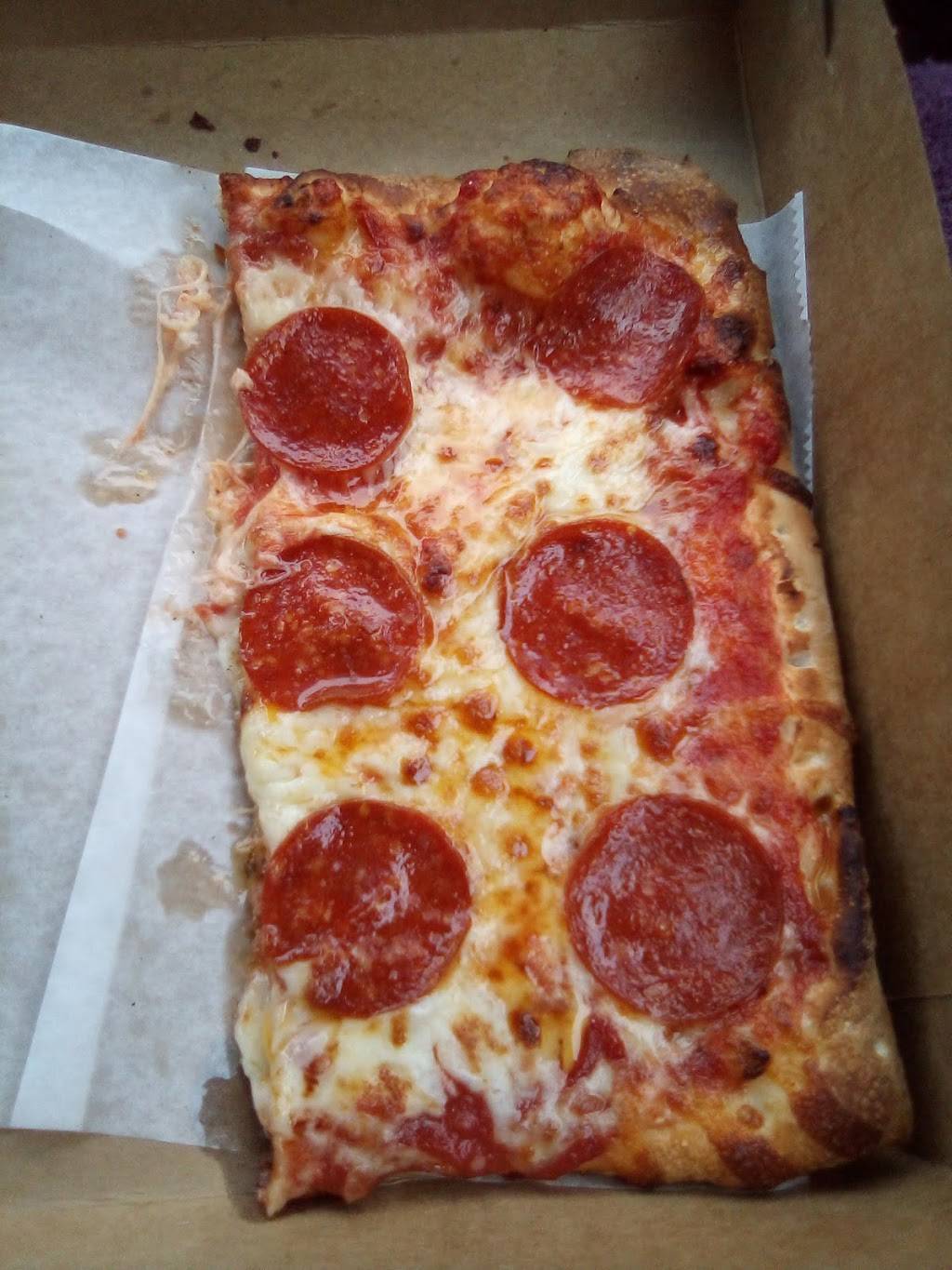 UR pizzeria | meal delivery | 2155 Cunningham Dr, Hampton, VA 23666, USA | 7578272770 OR +1 757-827-2770