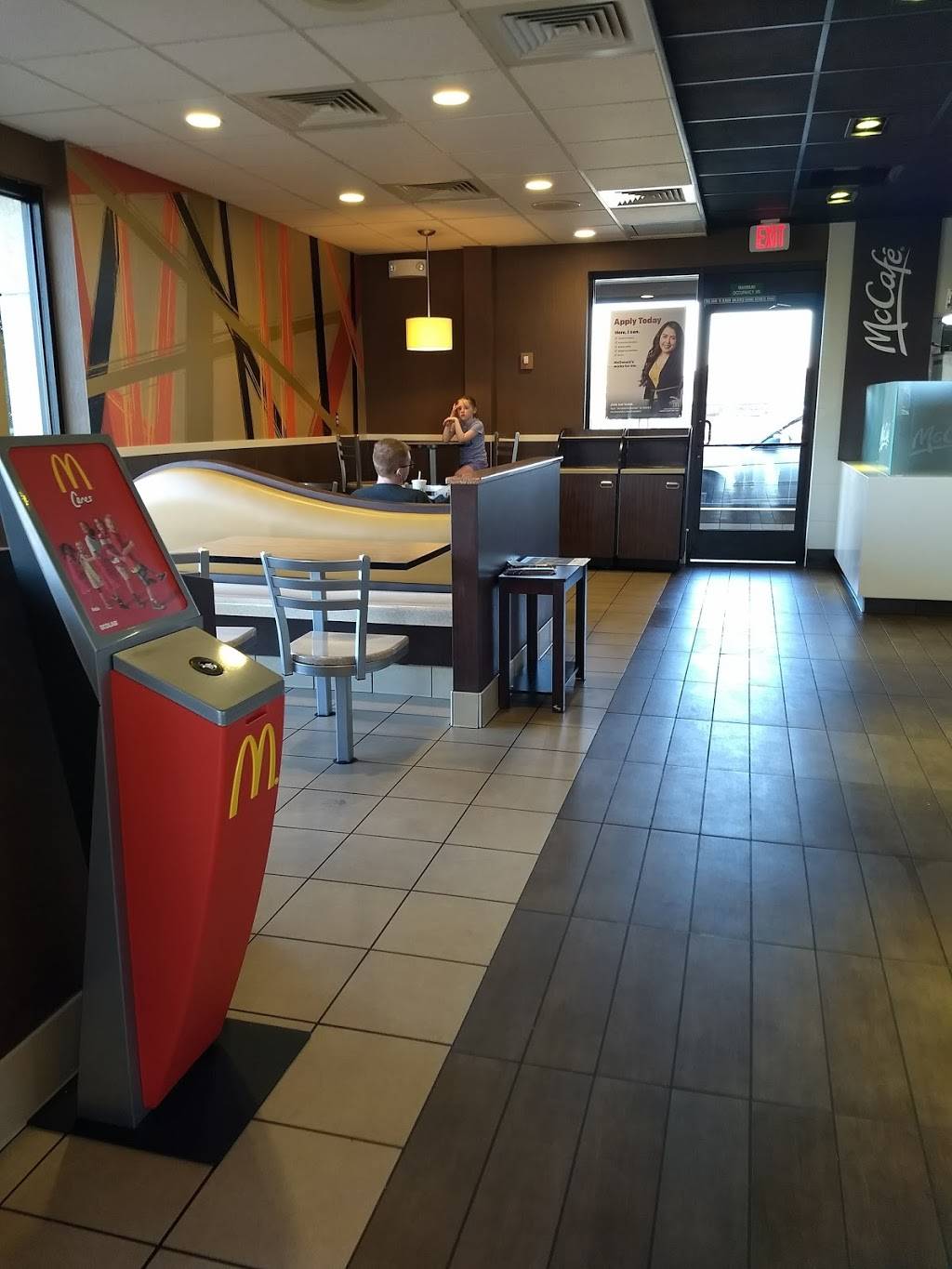 McDonalds | cafe | 9851 NE Barry Rd, Kansas City, MO 64157, USA | 8167921126 OR +1 816-792-1126