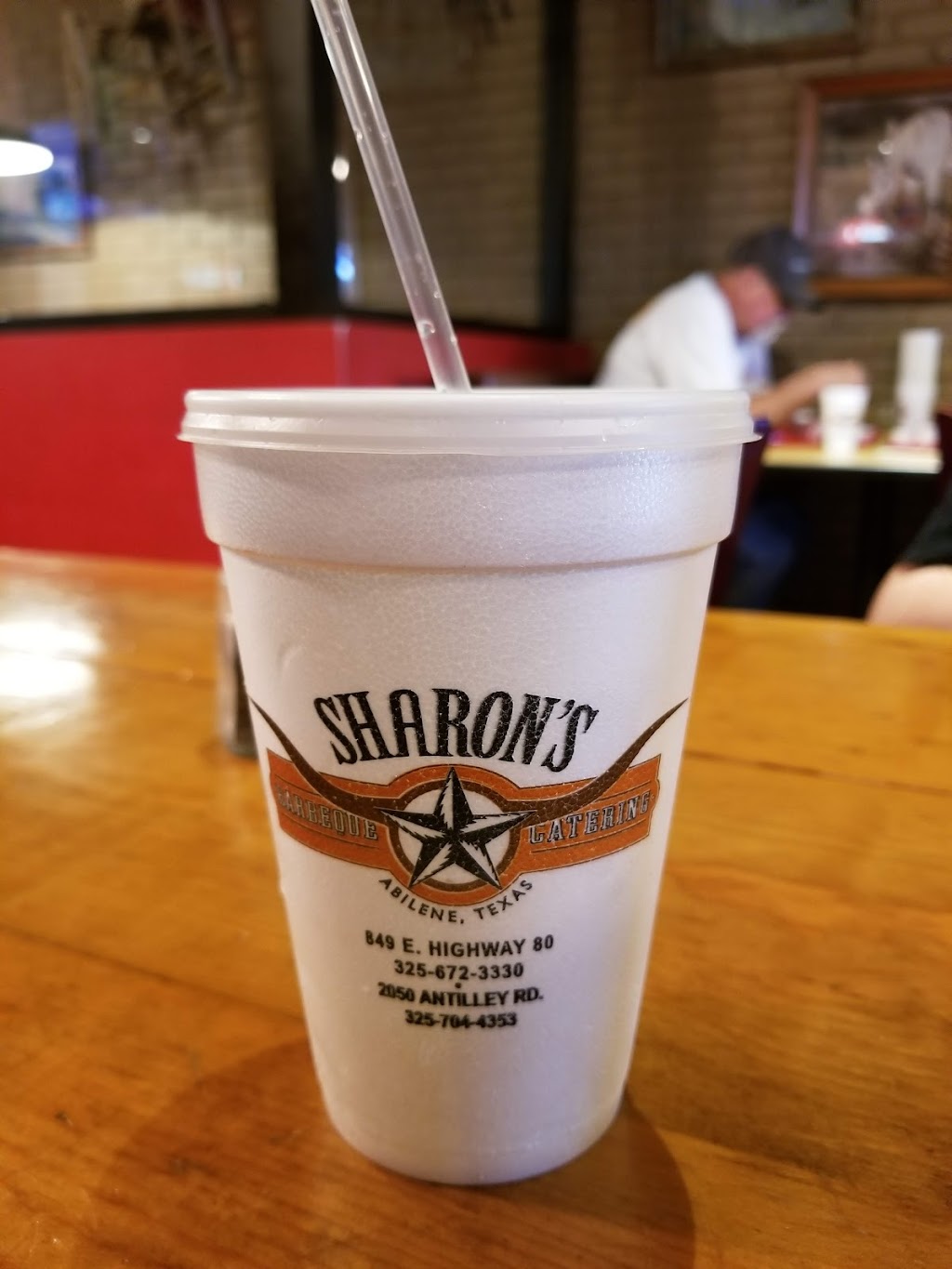 Sharons Barbeque & Catering | restaurant | 849 E Hwy 80, Abilene, TX 79601, USA | 3256723330 OR +1 325-672-3330