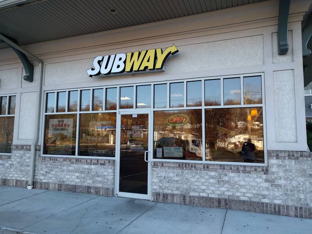 Subway | Crown Point Center, 494 Bridgeport Ave Suite 105, Shelton, CT ...