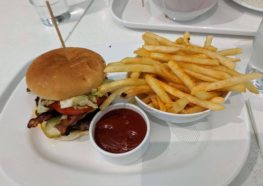 Le Smart Burger | restaurant | 3035 Boulevard le Carrefour, Laval, QC H7T 1C8, Canada | 4506867627 OR +1 450-686-7627
