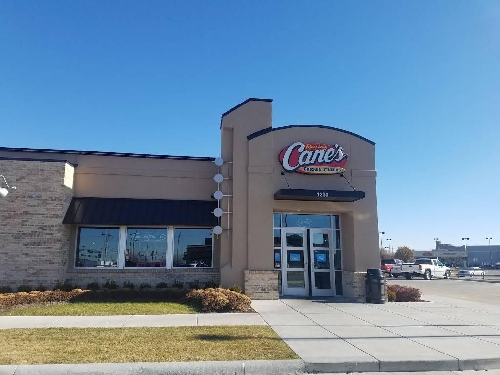 Raising Canes Chicken Fingers | meal takeaway | 1230 Allen Dr, Grand Island, NE 68803, USA | 3086752902 OR +1 308-675-2902