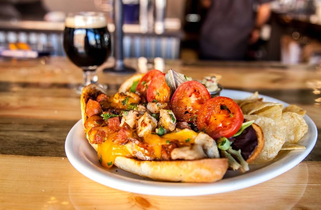 Trailhead Taphouse & Kitchen | restaurant | 811 12th St, Golden, CO 80401, USA | 7206389009 OR +1 720-638-9009