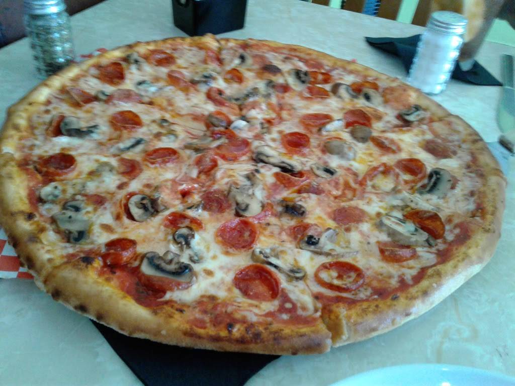 La Pietra-Woodfired Pizza | restaurant | 30 S Side Square, Cooper, TX 75432, USA | 9033003547 OR +1 903-300-3547