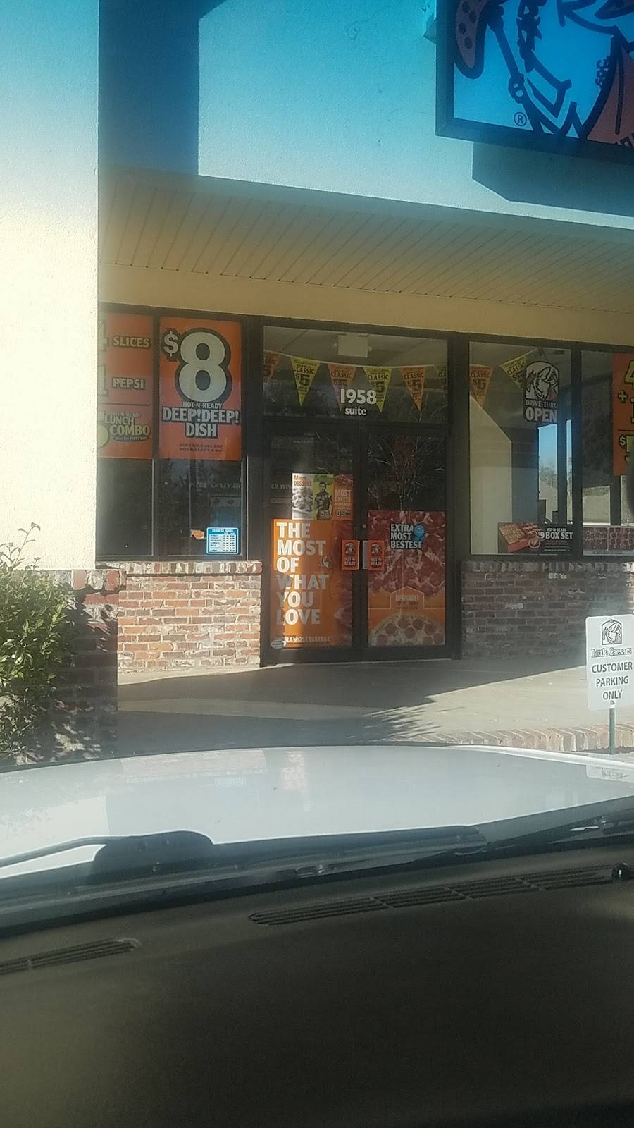 Little Caesars Pizza | meal delivery | 1958 N Hwy 190, Covington, LA 70433, USA | 9858751193 OR +1 985-875-1193
